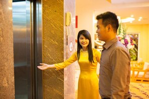 Interior - Home Hotel (Hanoi)