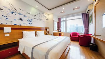 Superior Double Room | 1 bedroom, minibar, in-room safe, desk