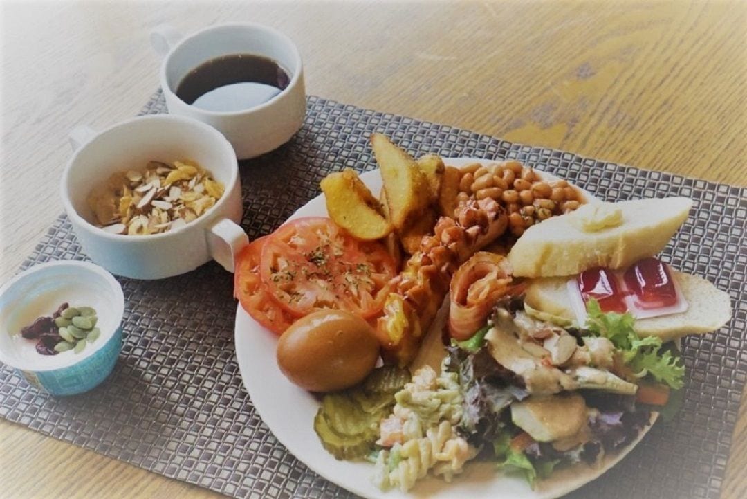 daily continental breakfast (krw 12000 per person)