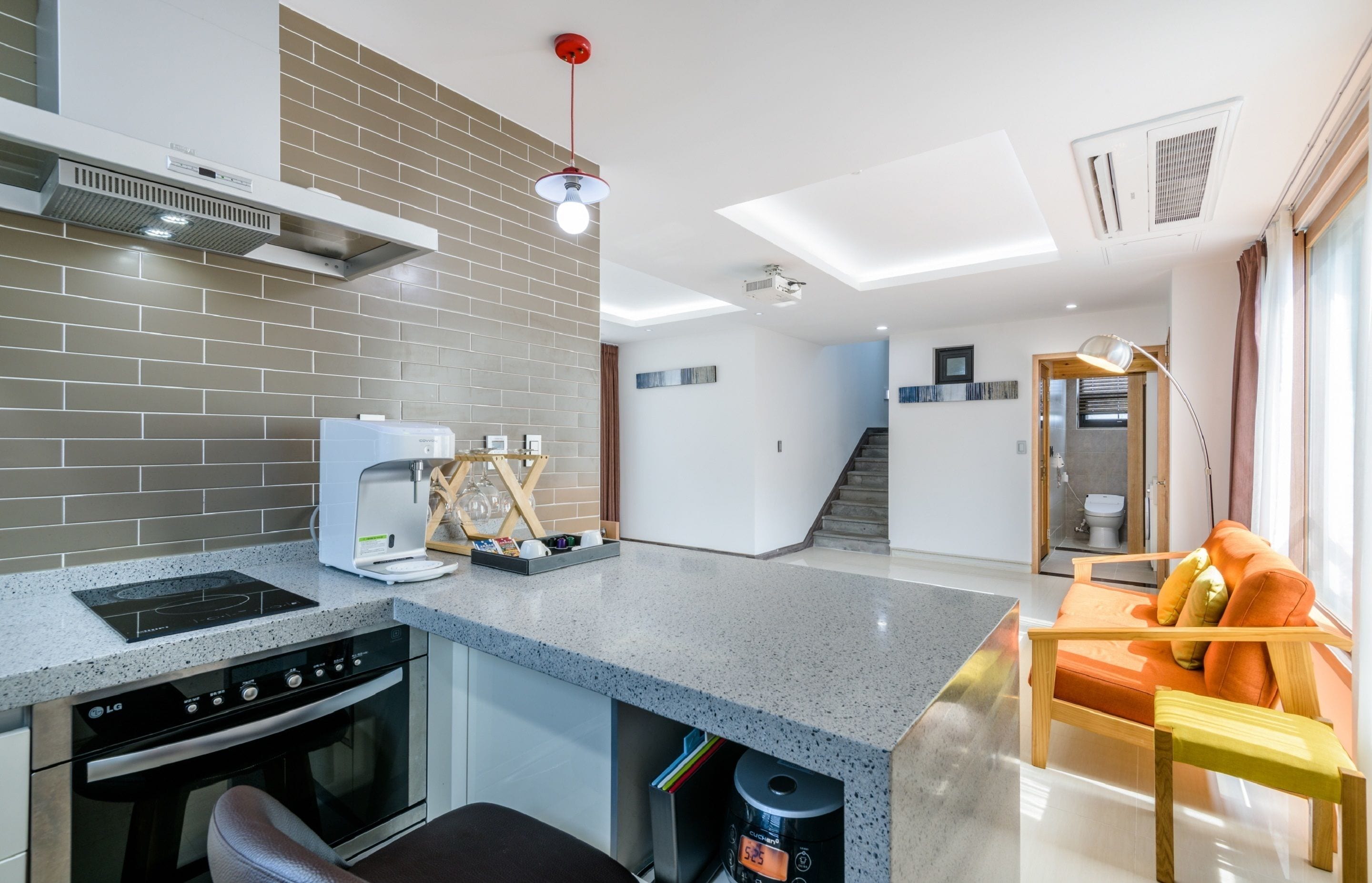 fridge, stovetop, electric kettle, cookware/dishes/utensils