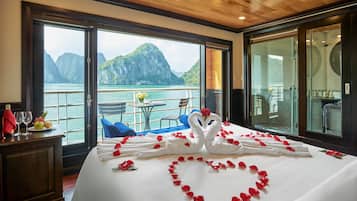 Caja fuerte y cortinas opacas