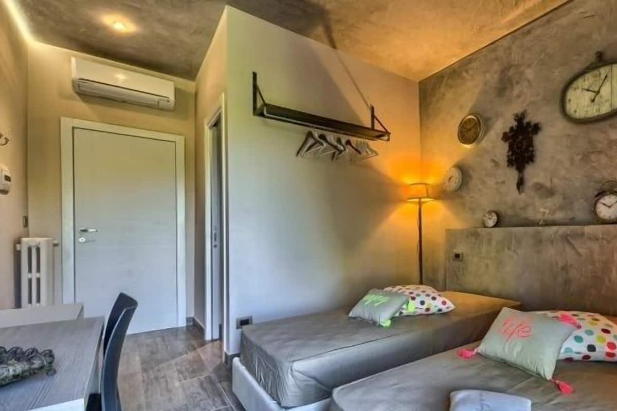 Double Room | Cribs (surcharge), rollaway beds (surcharge), WiFi (free)
