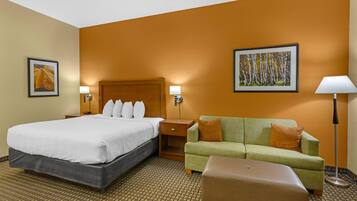 مكتب ومكواة/لوح كي وأسرّة أطفال/رضّع (مجانًا) وأسرّة قابلة للطي