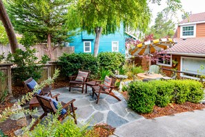 Garden - J Patrick Inn (Cambria)