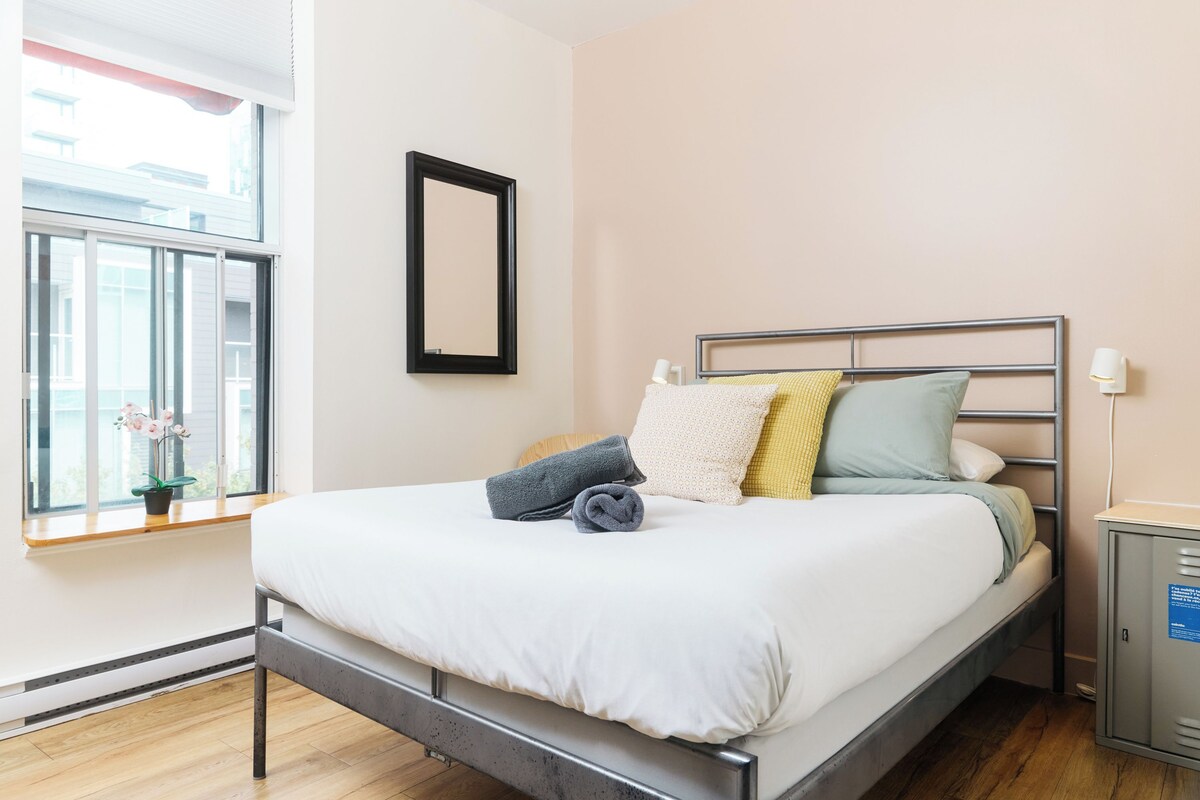 Room, 1 Double Bed | WiFi (free), bed sheets