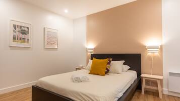 Room, 1 Double Bed | Free WiFi, bed sheets