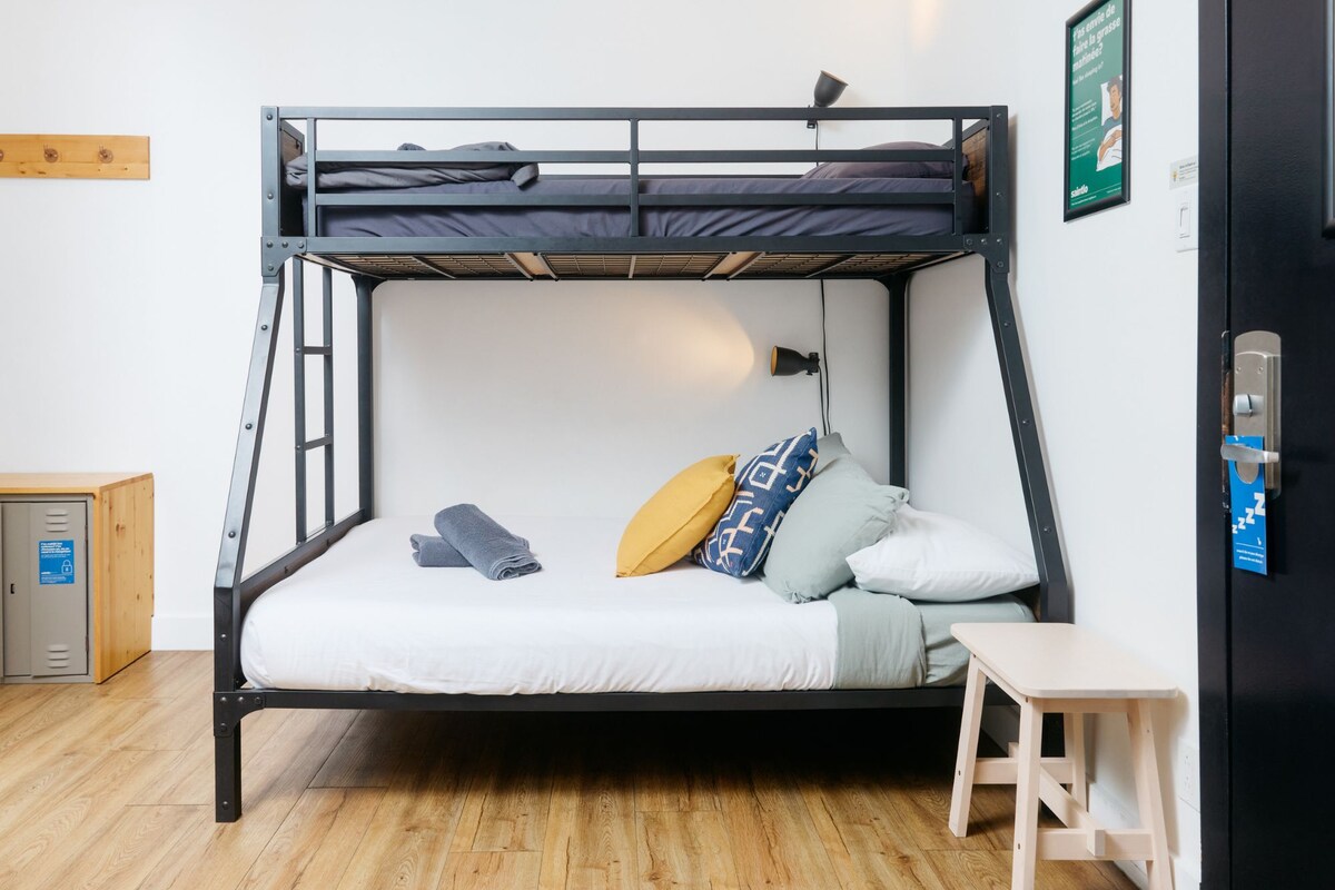 Family Triple Room | WiFi (free), bed sheets