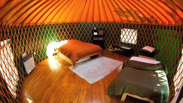 Tienda Confort | Minibar, wifi gratis, ropa de cama