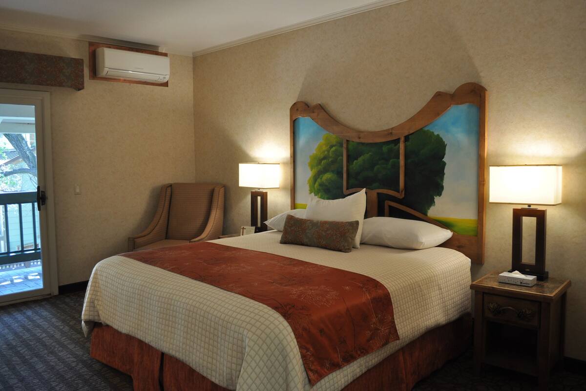 1 King Bed, 2nd Floor, Stair Access Only | Hypo-allergenic bedding available, soundproofing, iron/ironing board