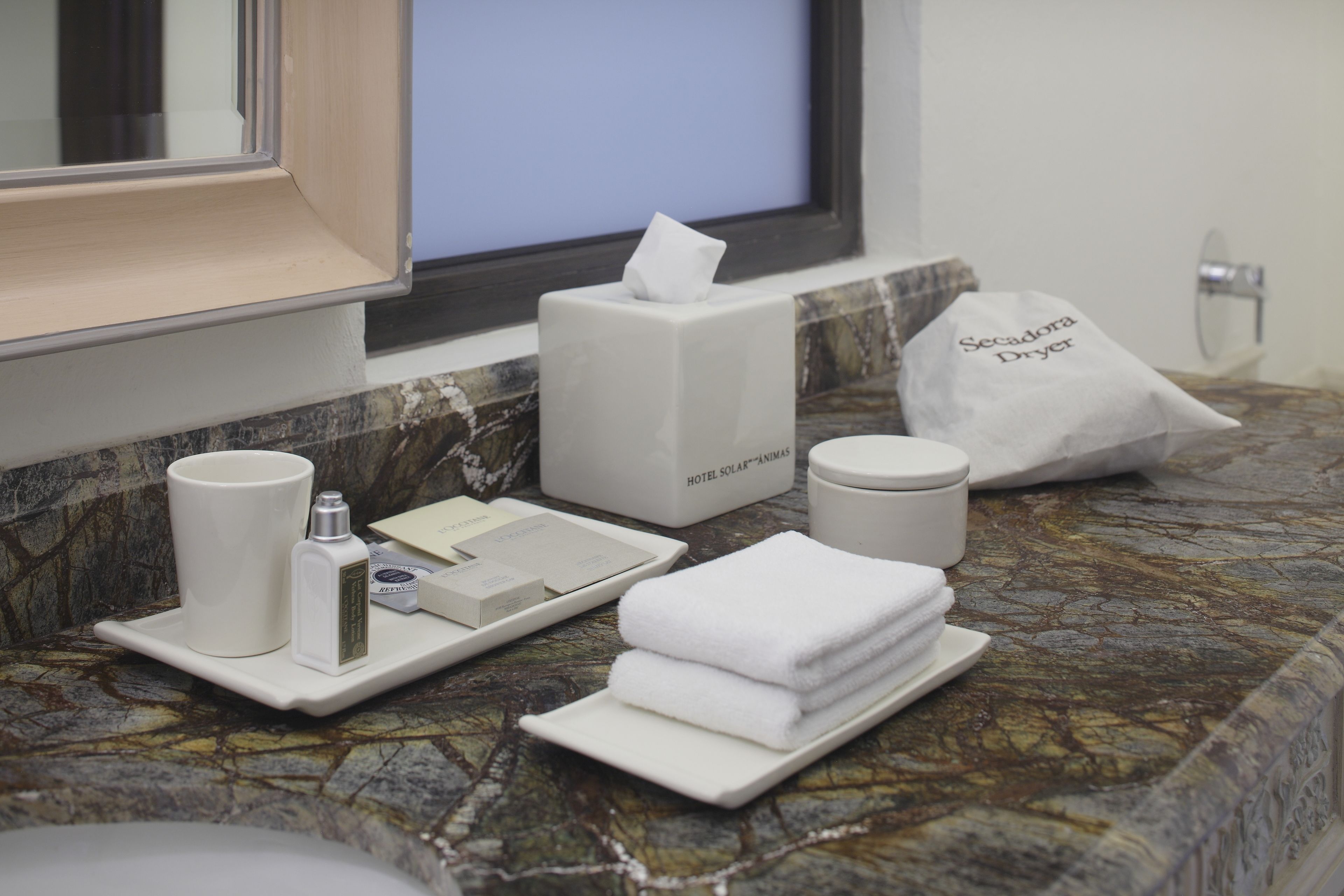 superior double room | bathroom | free toiletries, hair dryer, bathrobes, slippers