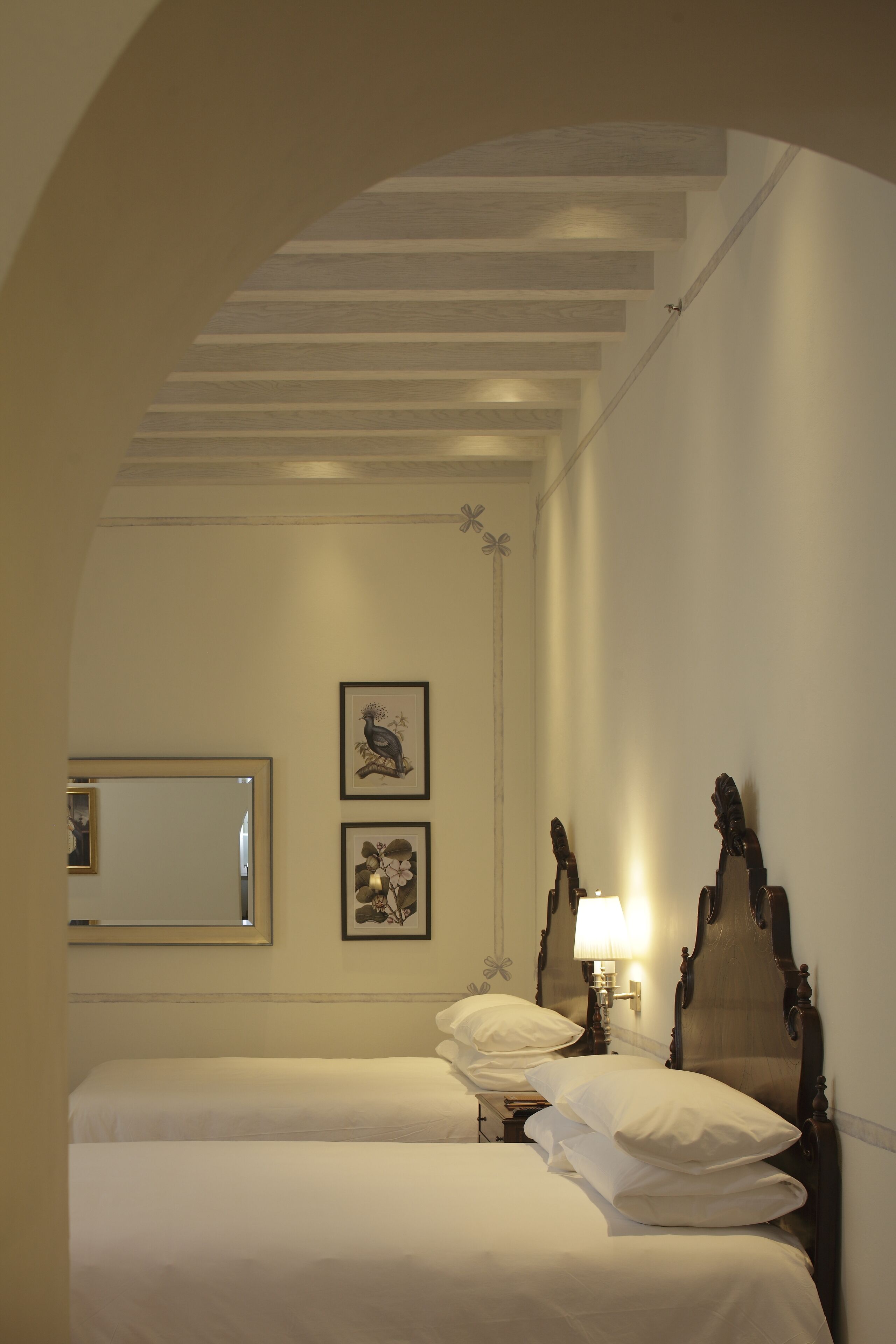 superior double room | premium bedding, in-room safe, desk, laptop workspace