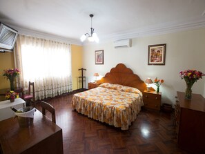 Junior Suite | Premium bedding, in-room safe, blackout drapes, free WiFi - Hotel Nirvana (Lima)