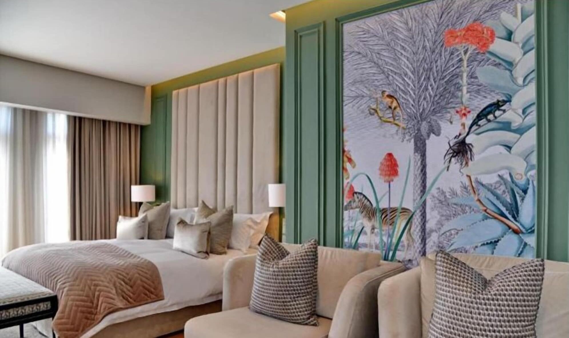 Premium bedding, down comforters, minibar, in-room safe