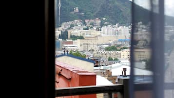 1 bedroom, in-room safe, soundproofing, free WiFi