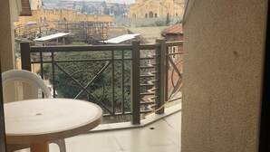 Unclassified image, 4 of 66, button - Mirobelle Hotel (Tbilisi)