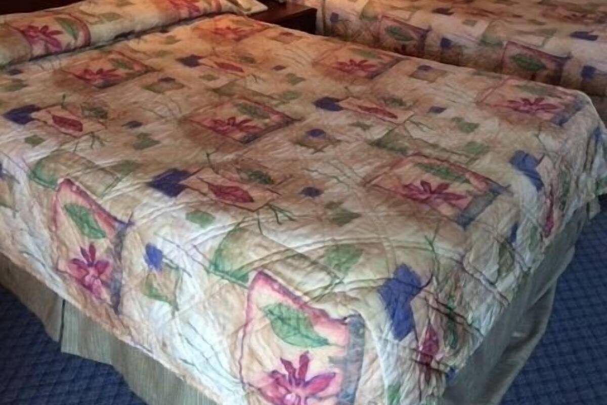 Double Room, 2 Double Beds, Non Smoking | WiFi (free)