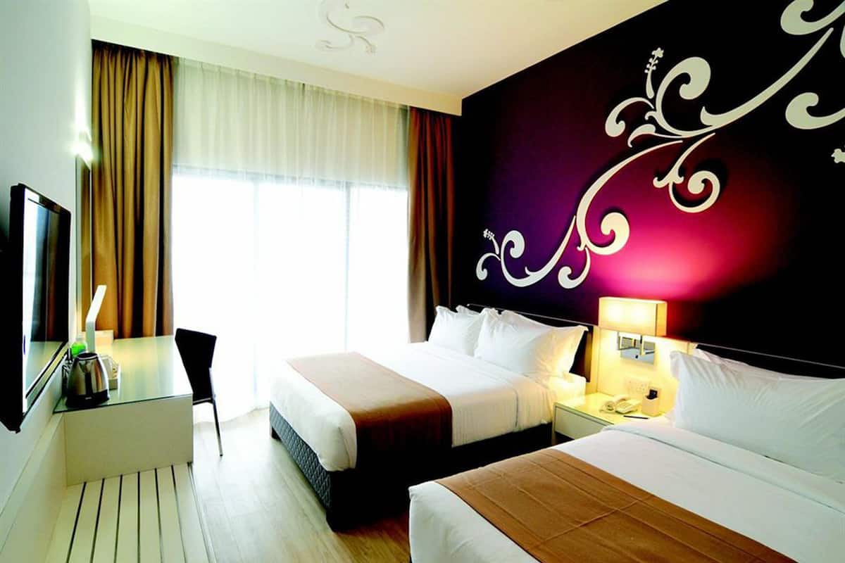 Phòng Deluxe, ban công | Minibar, két bảo mật tại phòng, bàn ủi/dụng cụ ủi quần áo 