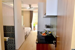 Estudio básico, planta baja | Vistas desde la habitación