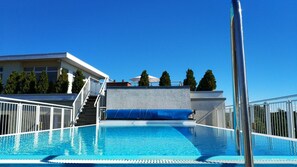 Pool - Hotel Kubrat an der Spree (Berlin)