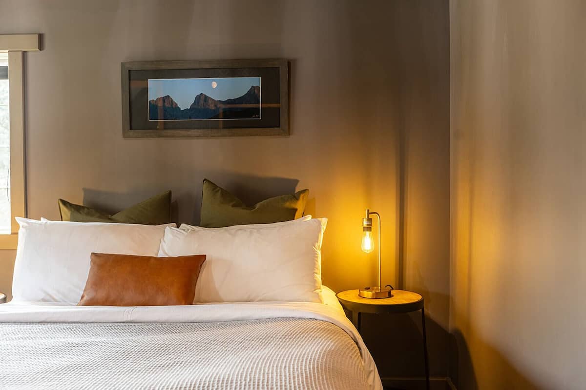 standard double room, 1 queen bed | 1 bedroom, egyptian cotton sheets, premium bedding, soundproofing