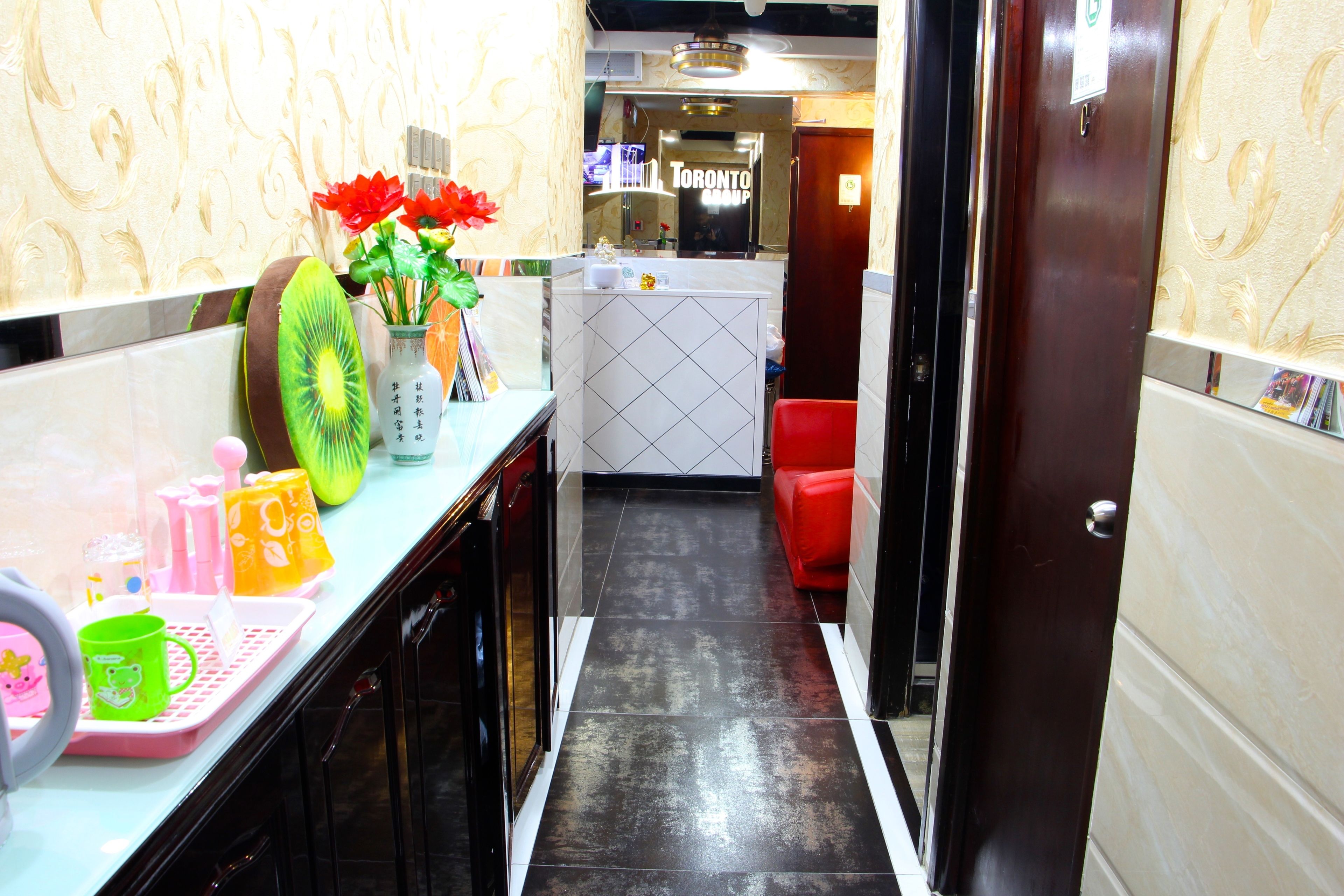 Photo - Temple Street Hotel
