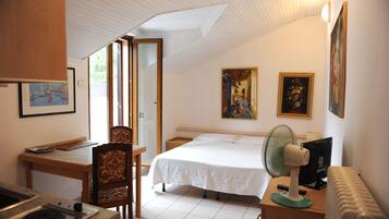 Classic-Studio, 1 Schlafzimmer, Kochnische, Bergblick