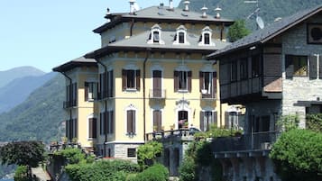 Classic-Apartment, 1 Schlafzimmer, Kochnische, Bergblick