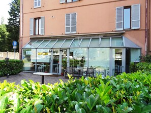 Interior entrance - Victoria Hotels Carso (Como)