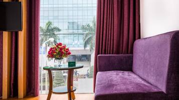 Deluxe Double Room | Minibar, desk, free WiFi, bed sheets