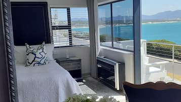 Luxury Double Room, Balcony, Sea View | Minibar, in-room safe, individually decorated, individually furnished