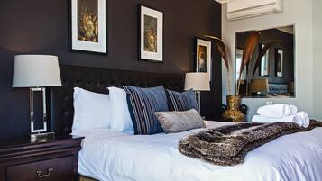 Apartment, 1 Bedroom | Soundproofing, iron/ironing board, free WiFi, bed sheets