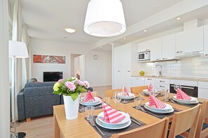 Apartment, 1 Bedroom, Sauna | Private kitchen | Fridge, microwave, oven, stovetop