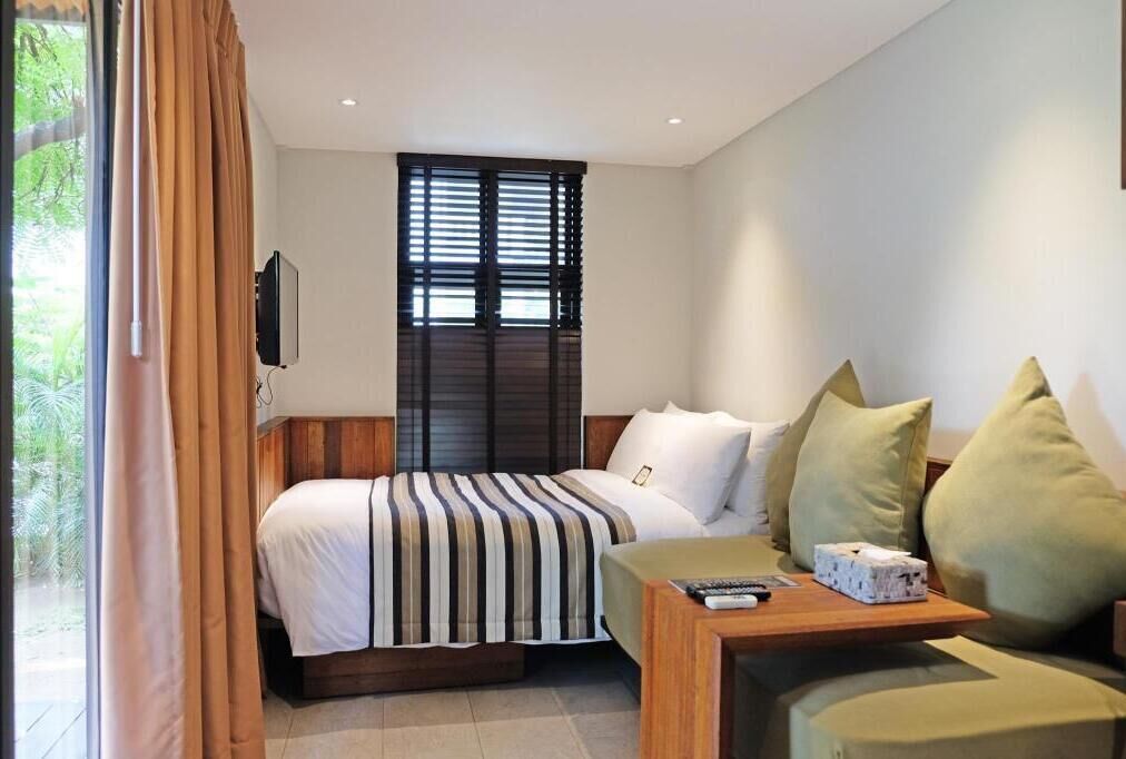 Minibar, Zimmersafe, Schreibtisch, laptopgeeigneter Arbeitsplatz