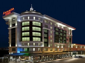 Exterior - Ramada Plaza by Wyndham Eskisehir (Eskisehir)