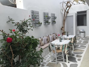 تناول الطعام