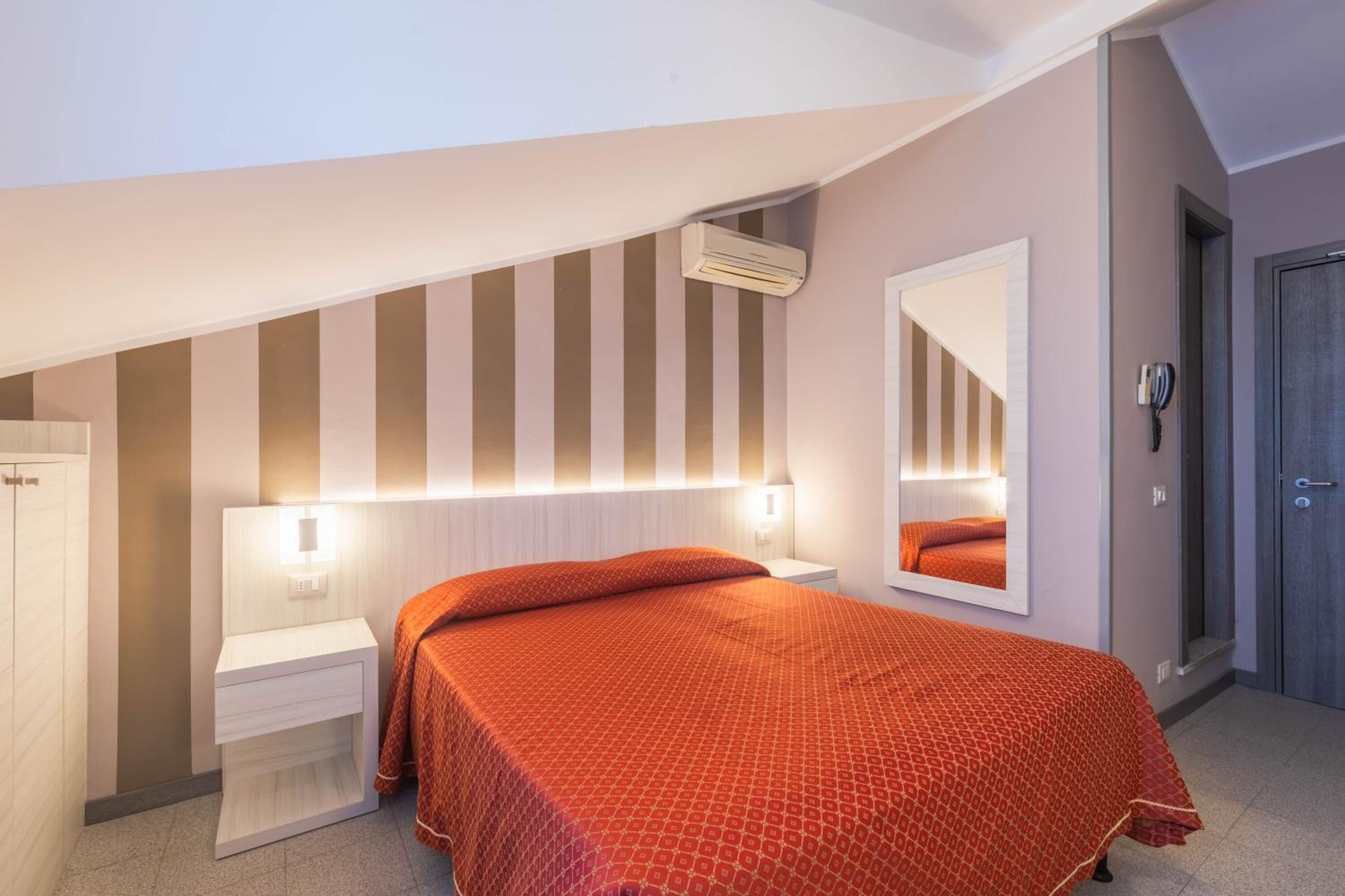 1 bedroom, minibar, in-room safe, desk