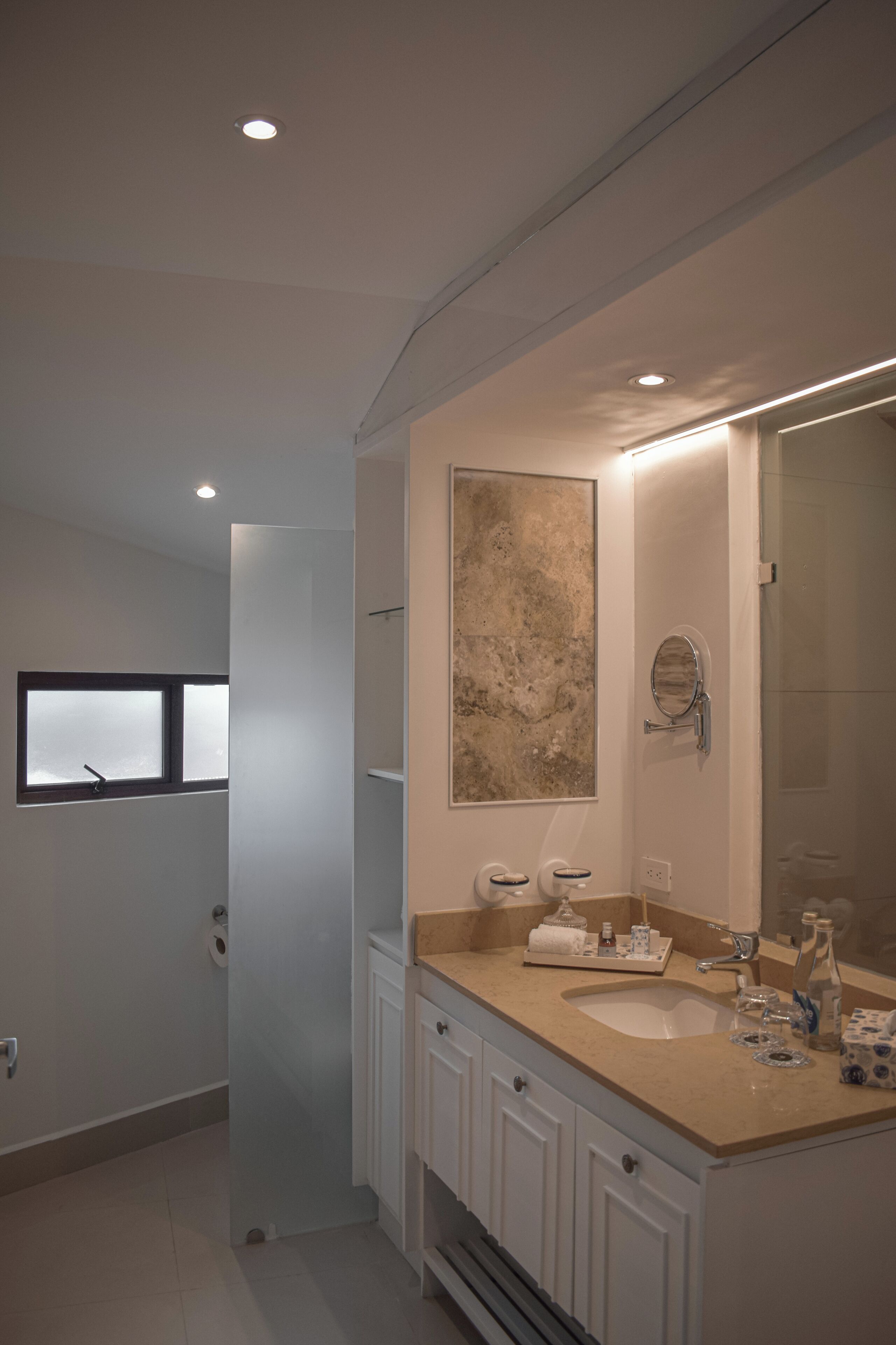 Photo - Parc Royal Suites Hotel