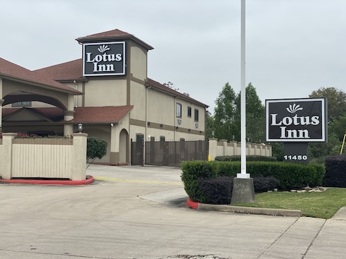 Lotus Inn