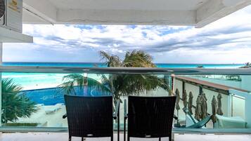 Suíte júnior, sacada, vista para o oceano | Vista da sacada