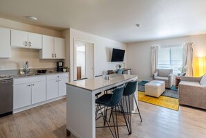 Suite, 3 Bedrooms - WaterWalk Extended Stay by Wyndham Wichita (Wichita)