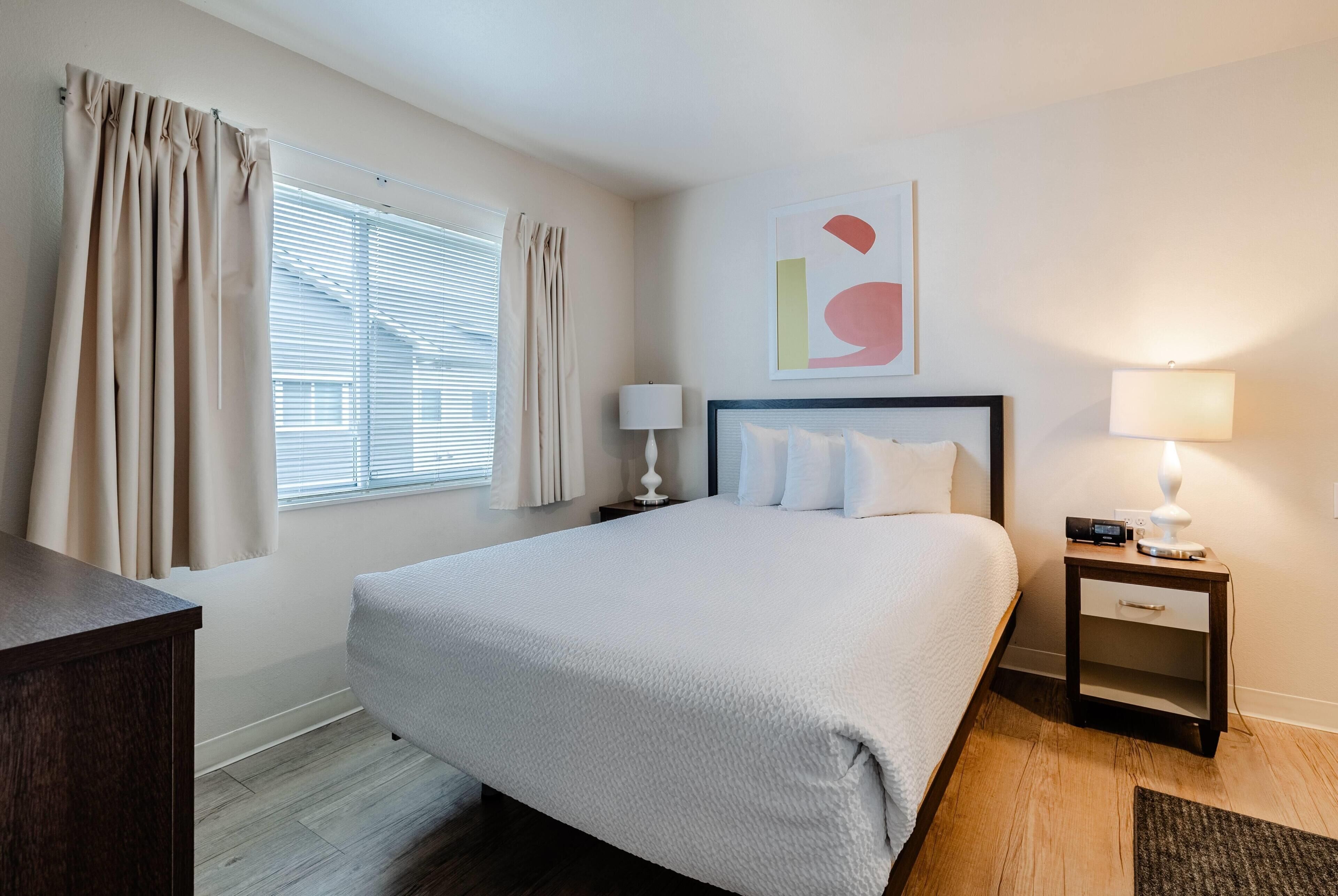 1 bedroom, premium bedding, in-room safe, desk