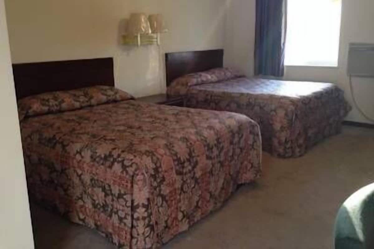 Desk, iron/ironing board (on request), rollaway beds, free WiFi