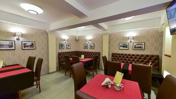 Desayuno buffet incluido todos los días