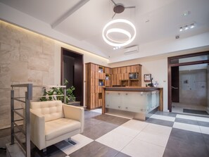 Reception - Hotel Miodowa (Kraków)