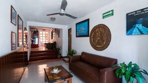 Unclassified image, 4 of 73, button - Ticuch Melida Plaza (Cancun)