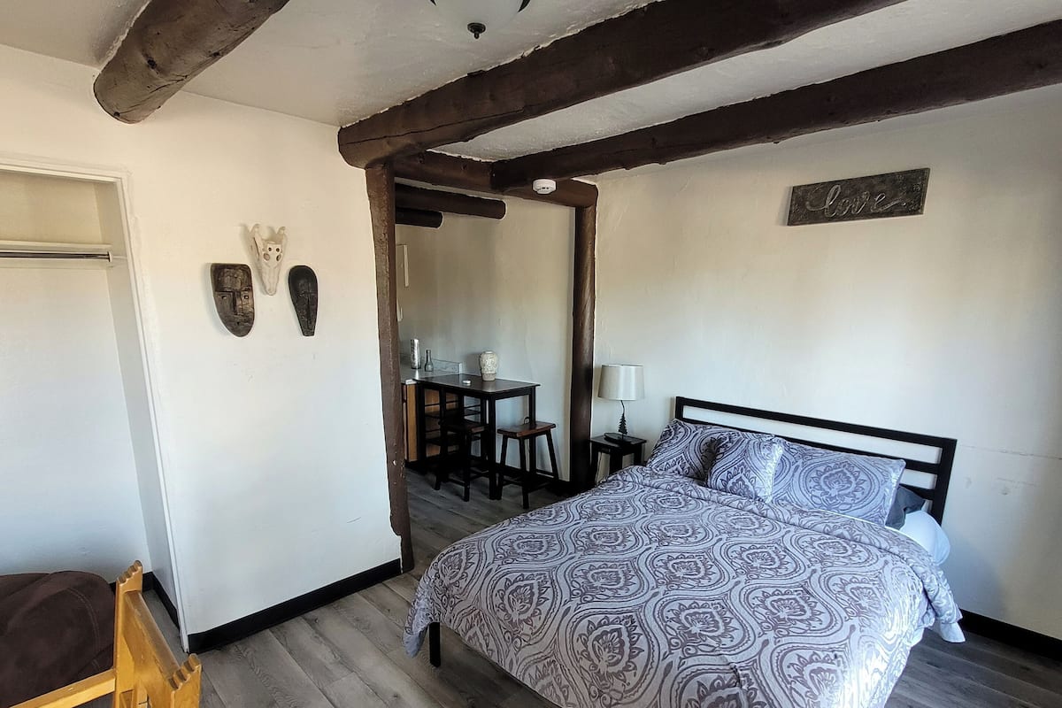 Basic-Ferienhütte, 1 Queen-Bett