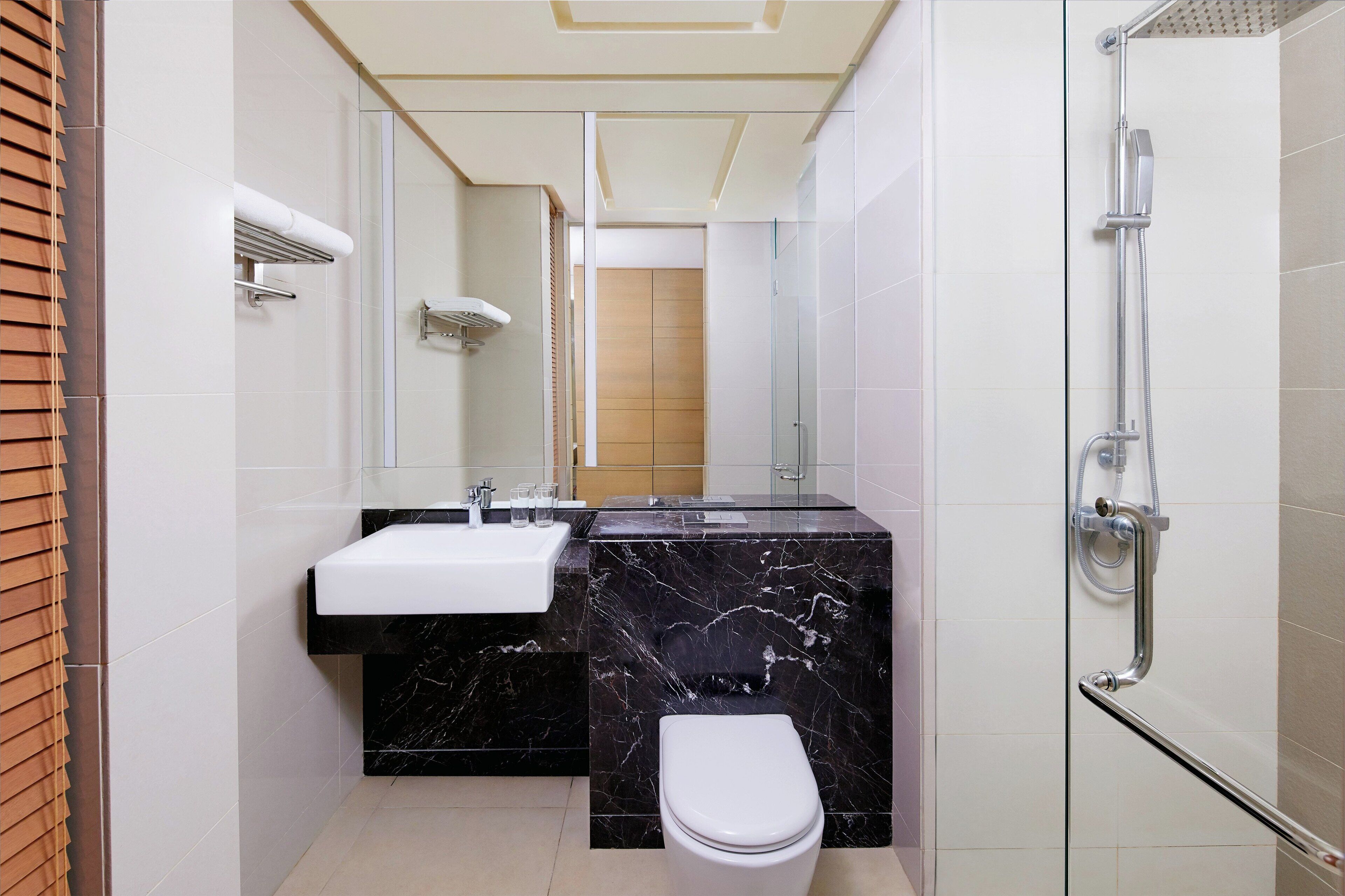 suite, 1 king bed | bathroom | shower, rainfall showerhead, free toiletries, hair dryer