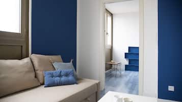 Apartment, 1 Schlafzimmer, Stadtblick, Annex (Largo Europa 3) | Zimmersafe, Schreibtisch, kostenloses WLAN, Bettwäsche