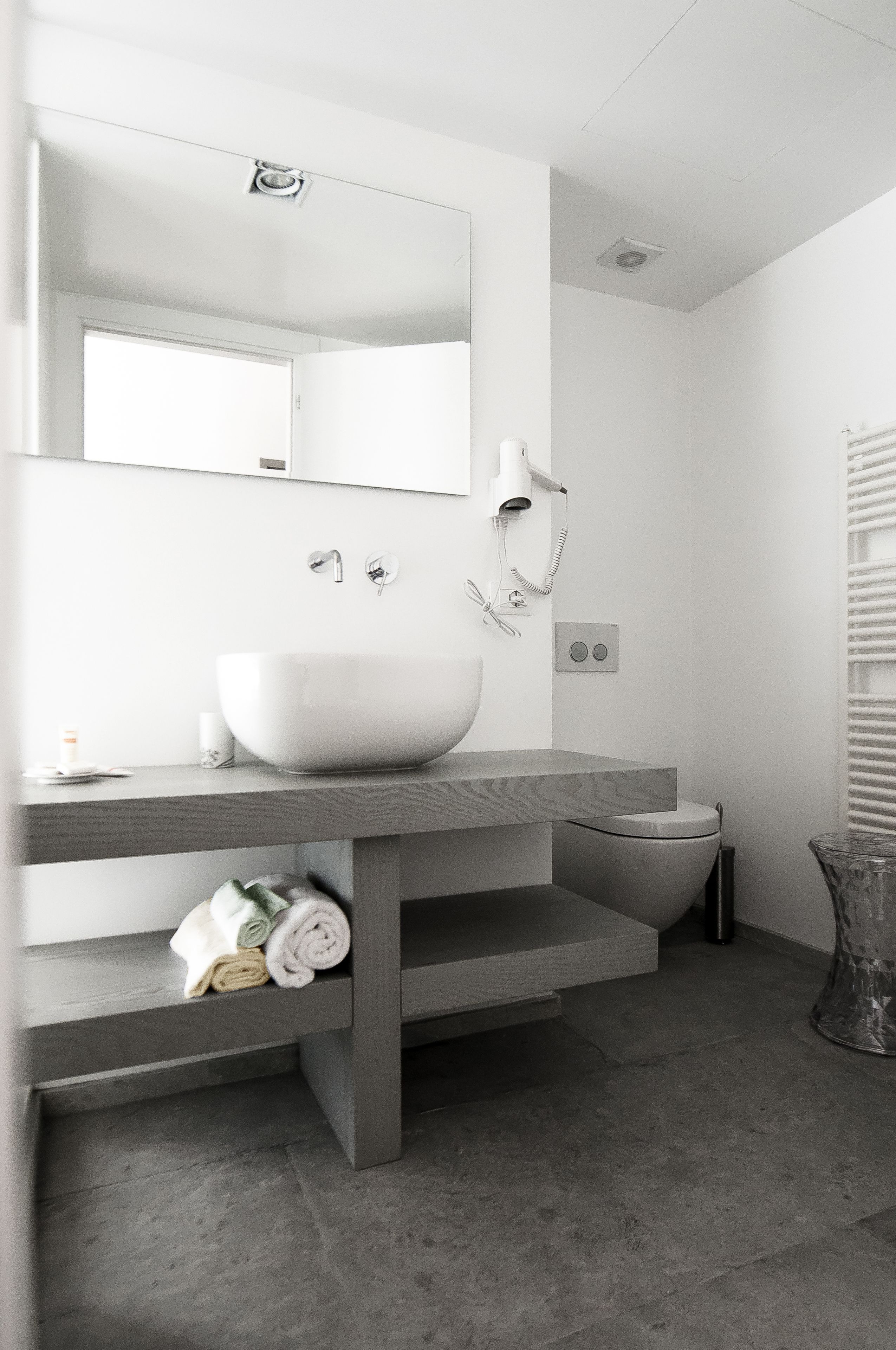 Doppelzimmer | Waschbecken im Bad