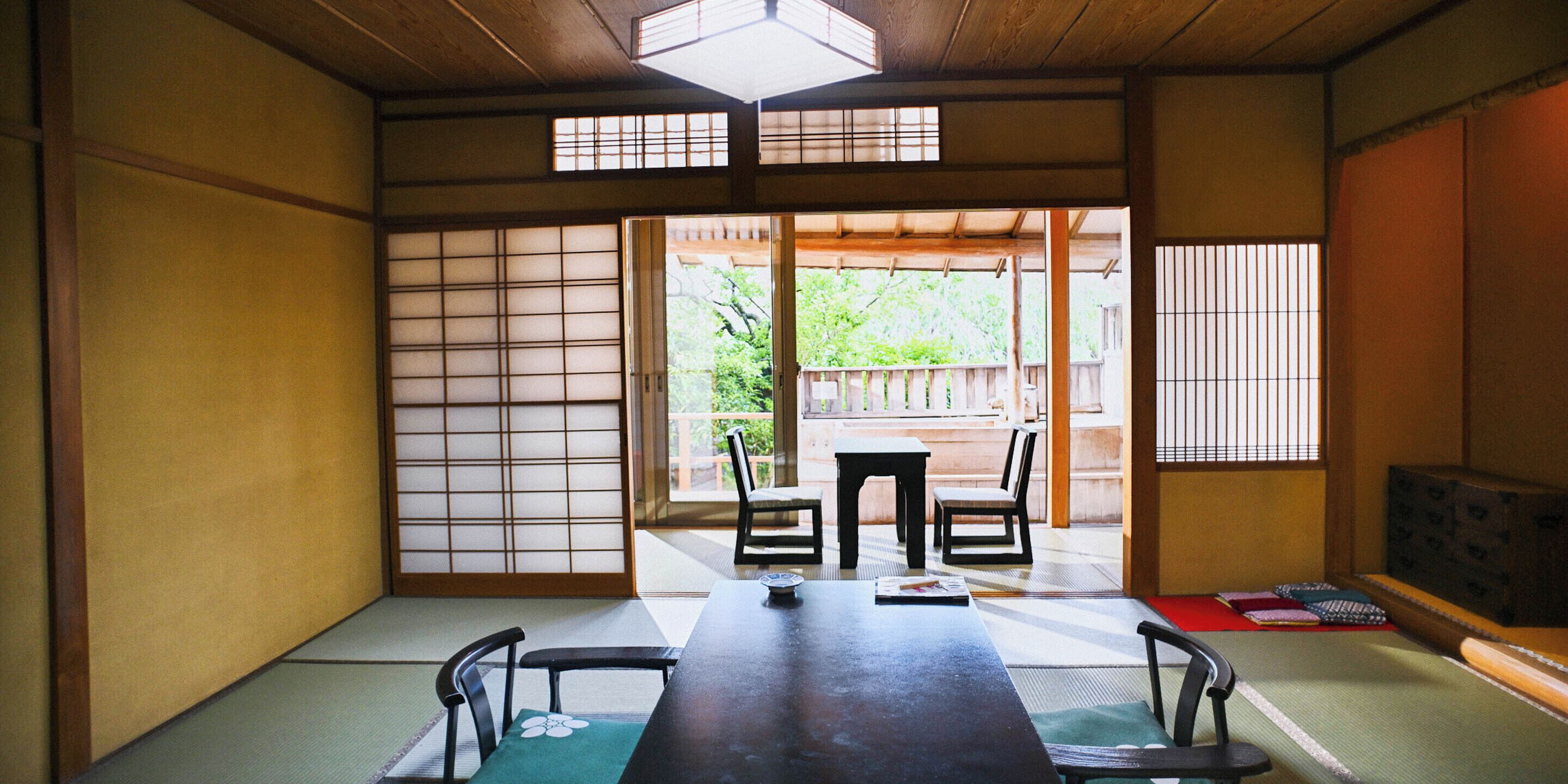 Quarto tradicional, banheira de imersão (with Open-Air Bath, 12.5 Tatami) | Área de estar | TV LCD 32 cm com canais via satélite